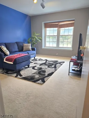 $3,200 | 177 Hyde Park Road, Somerset, NJ 08873