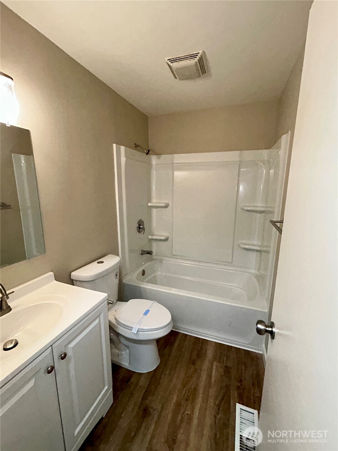 19221 100th Avenue Northeast Bothell, WA 98011 - Photo 16 of 28