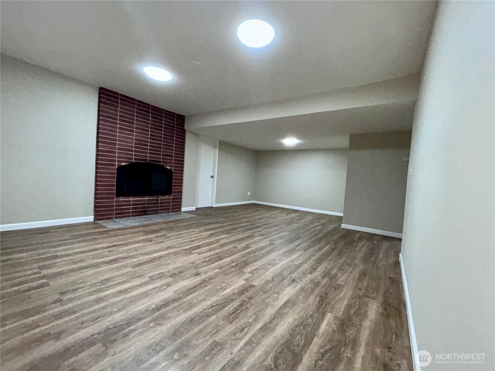 19221 100th Avenue Northeast Bothell, WA 98011 - Photo 18 of 28