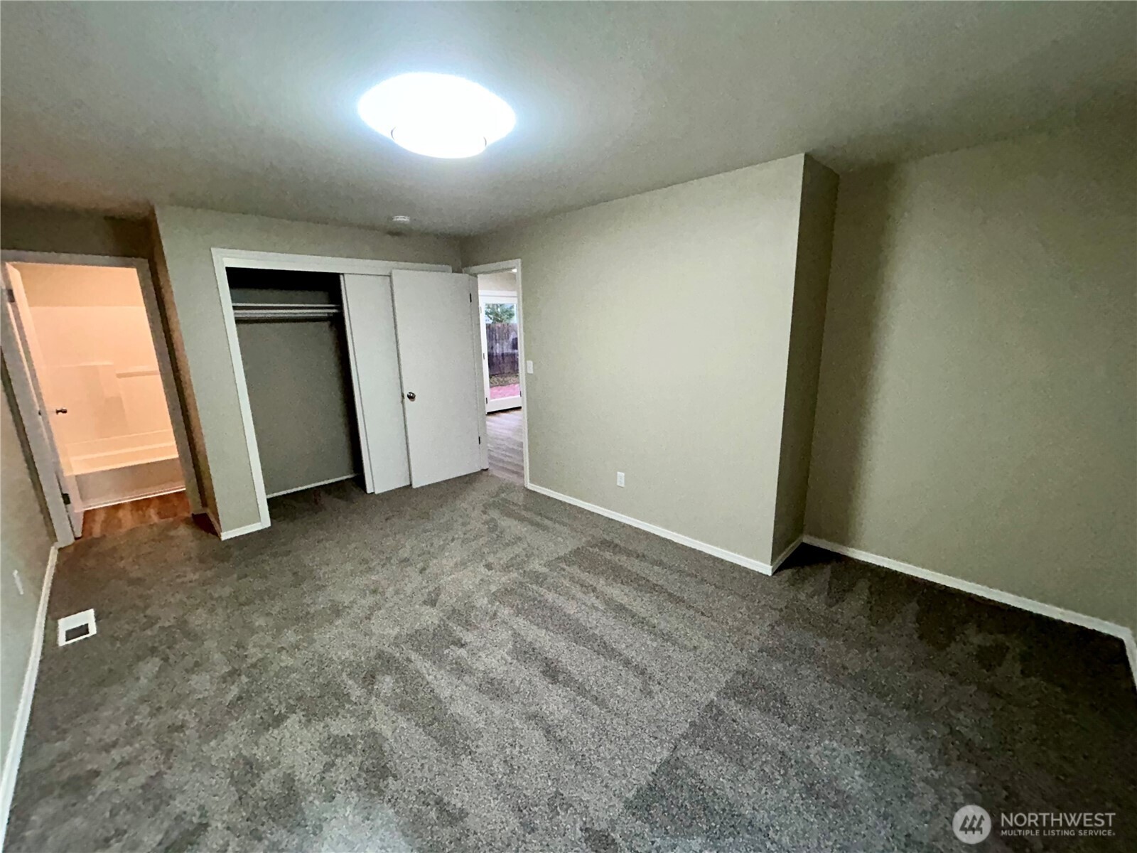 19221 100th Avenue Northeast Bothell, WA 98011 - Photo 10 of 28