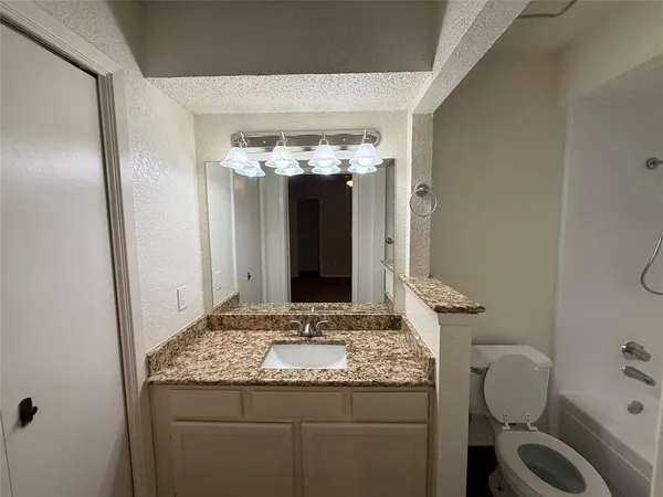 $1,900 | 2509 Stanford Street, Unit A, Rowlett, TX 75088