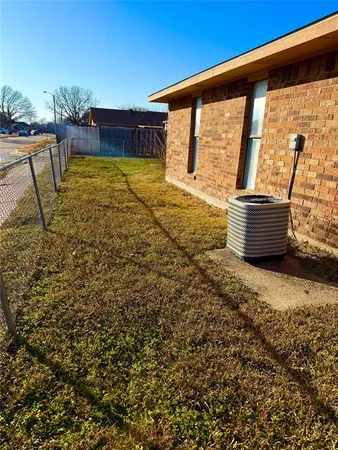 $1,900 | 2509 Stanford Street, Unit A, Rowlett, TX 75088