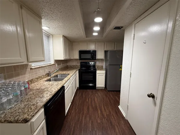 $1,900 | 2509 Stanford Street, Unit A, Rowlett, TX 75088