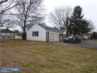 446 Leonard Road Huntingdon Valley, PA 19006 - Photo 3 of 9 Gallery Image 3