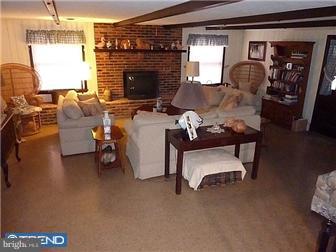 446 Leonard Road Huntingdon Valley, PA 19006 - Photo 6 of 9 Gallery Image 6