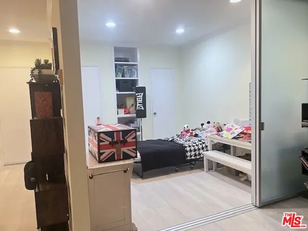 $649,000 | 11645 Montana Avenue, Unit 323, Los Angeles, CA 90049