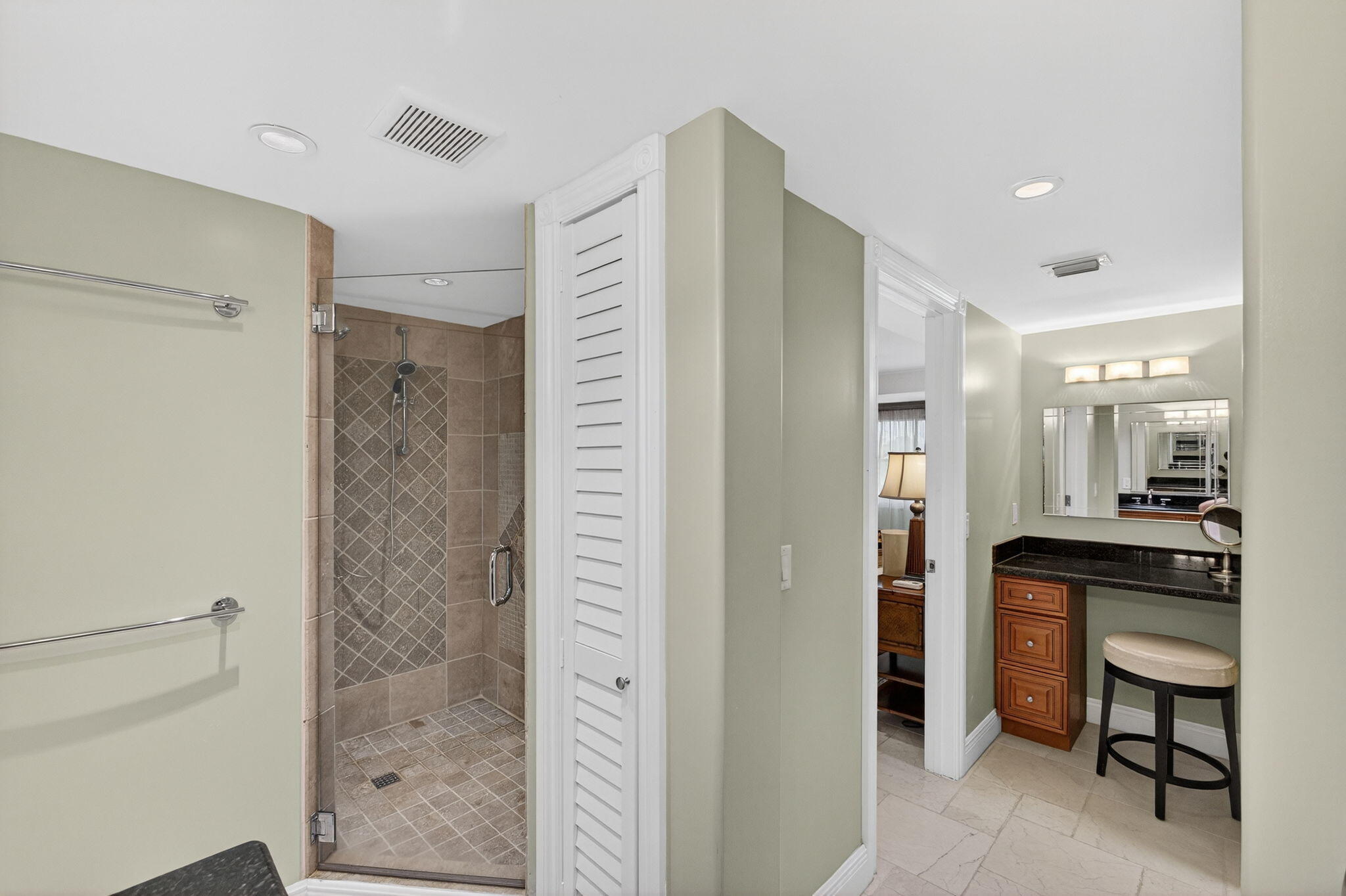 129 South Golfview Road, Unit 7 Lake Worth Beach, FL 33460 - Photo 44 of 79 53-web-or-mls-5D1A7896