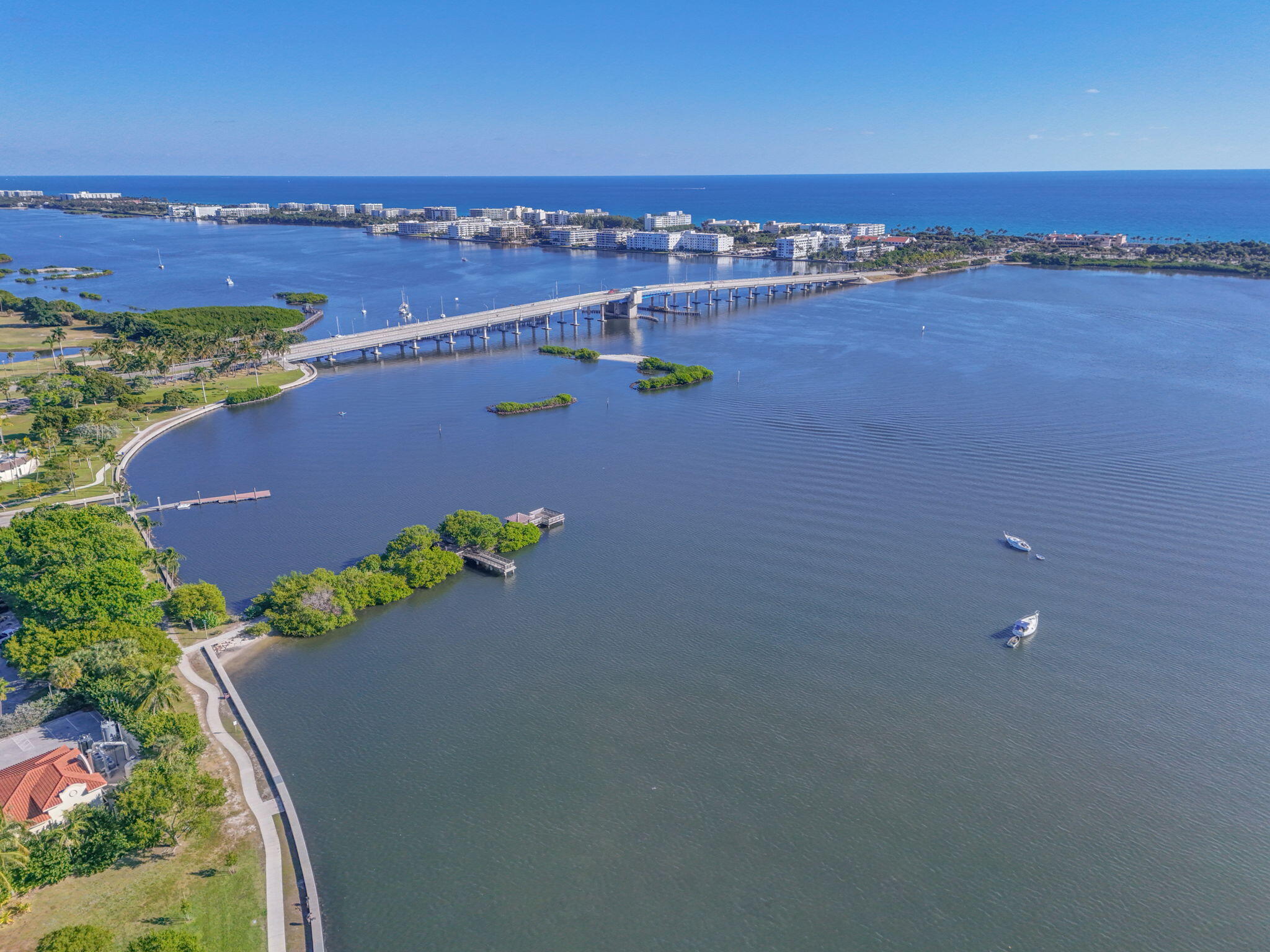 129 South Golfview Road, Unit 7 Lake Worth Beach, FL 33460 - Photo 60 of 79 71-web-or-mls-DJI_20251121092929_0576_DJ