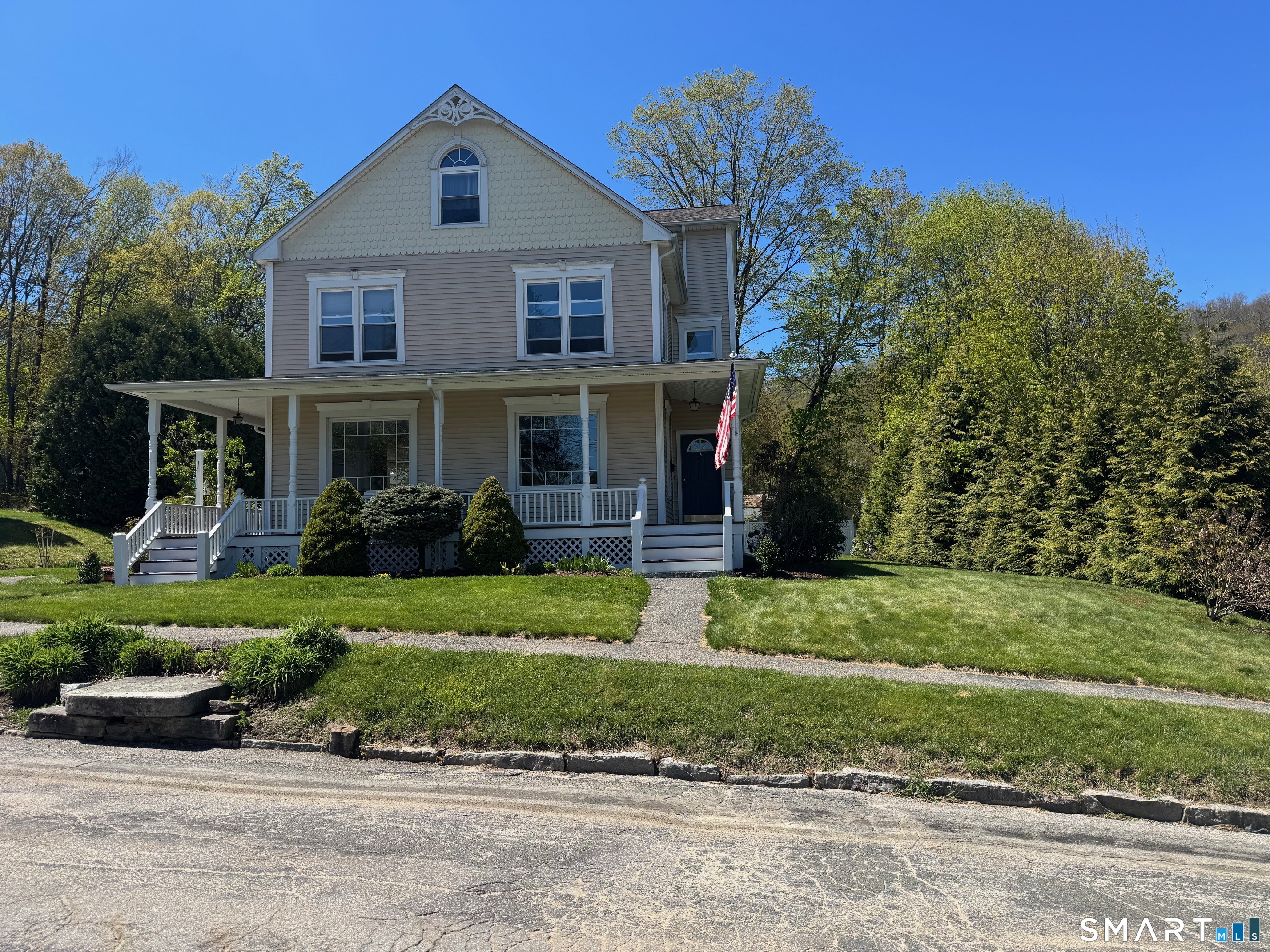 217 Walnut Street Winchester, CT 06098 - Photo 1 of 34