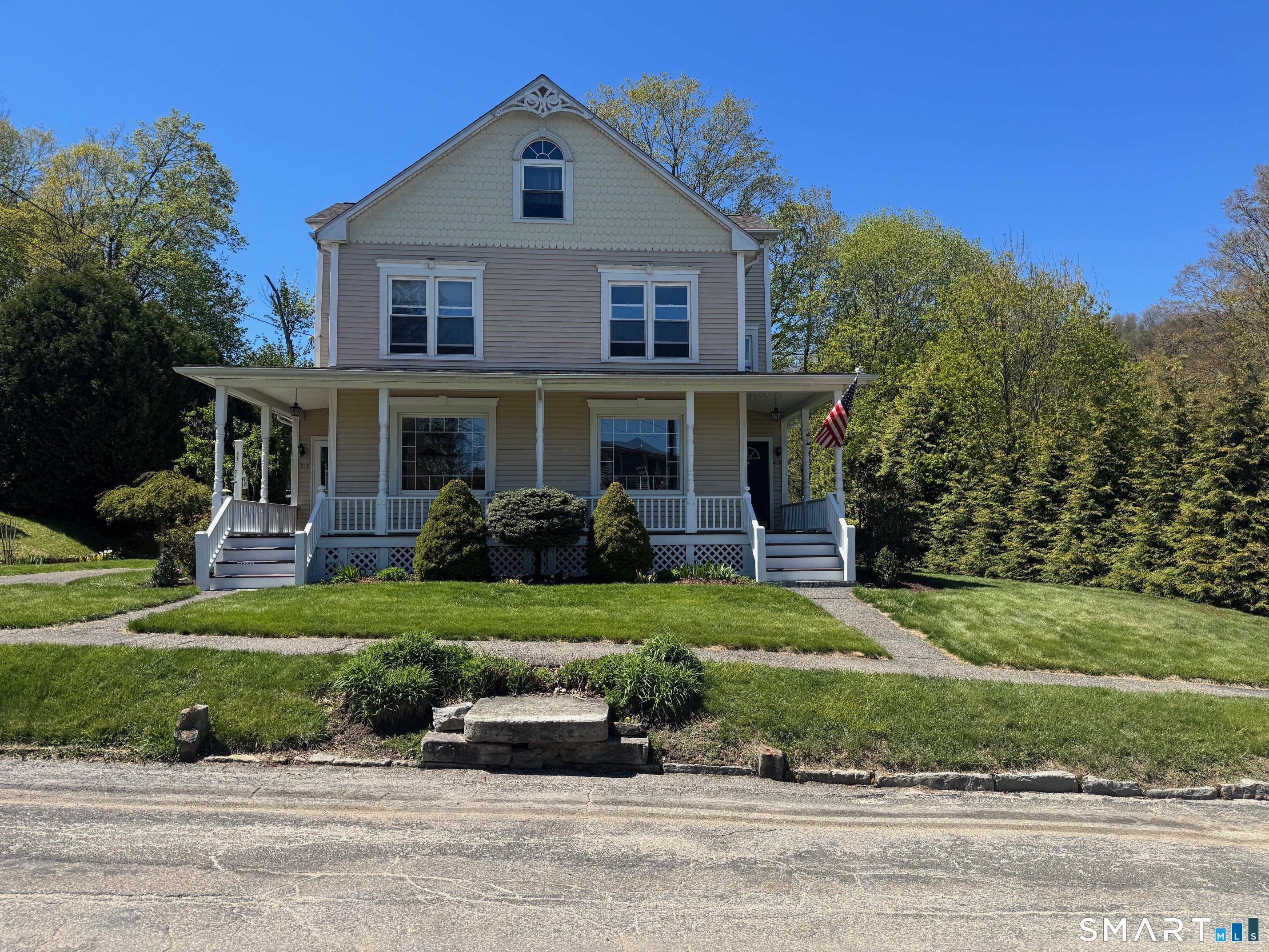 217 Walnut Street Winchester, CT 06098 - Photo 2 of 34