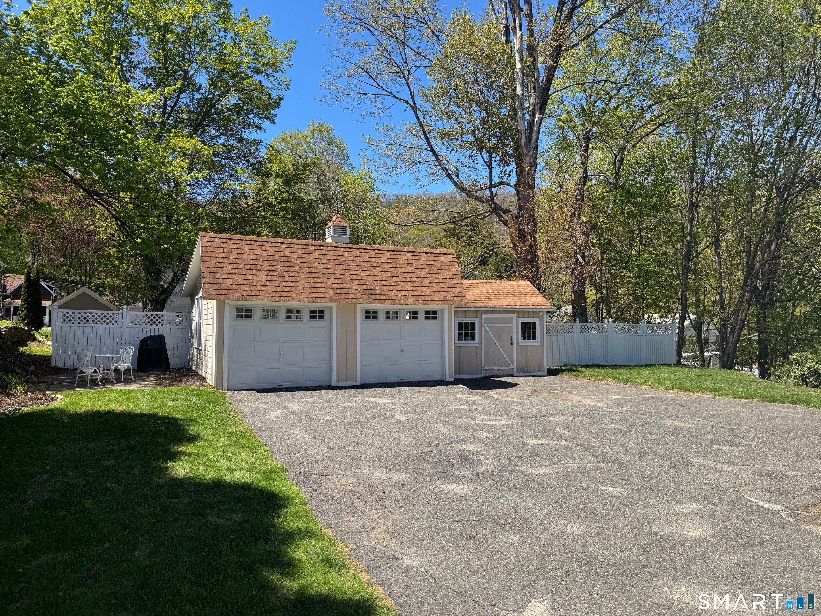 217 Walnut Street Winchester, CT 06098 - Photo 5 of 34