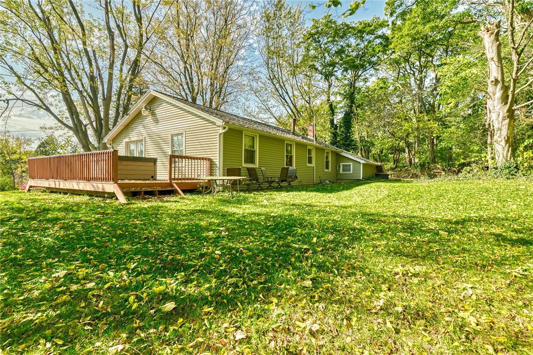 16 Pannell Road Perinton, NY 14450 - Photo 19 of 27