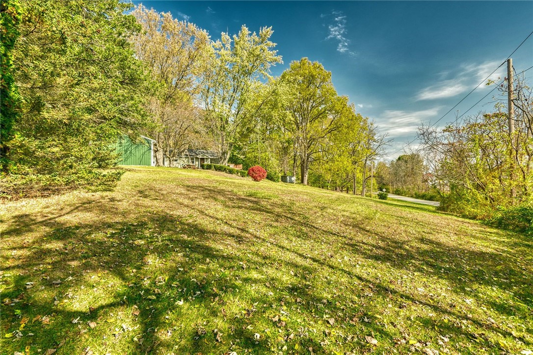 16 Pannell Road Perinton, NY 14450 - Photo 24 of 27