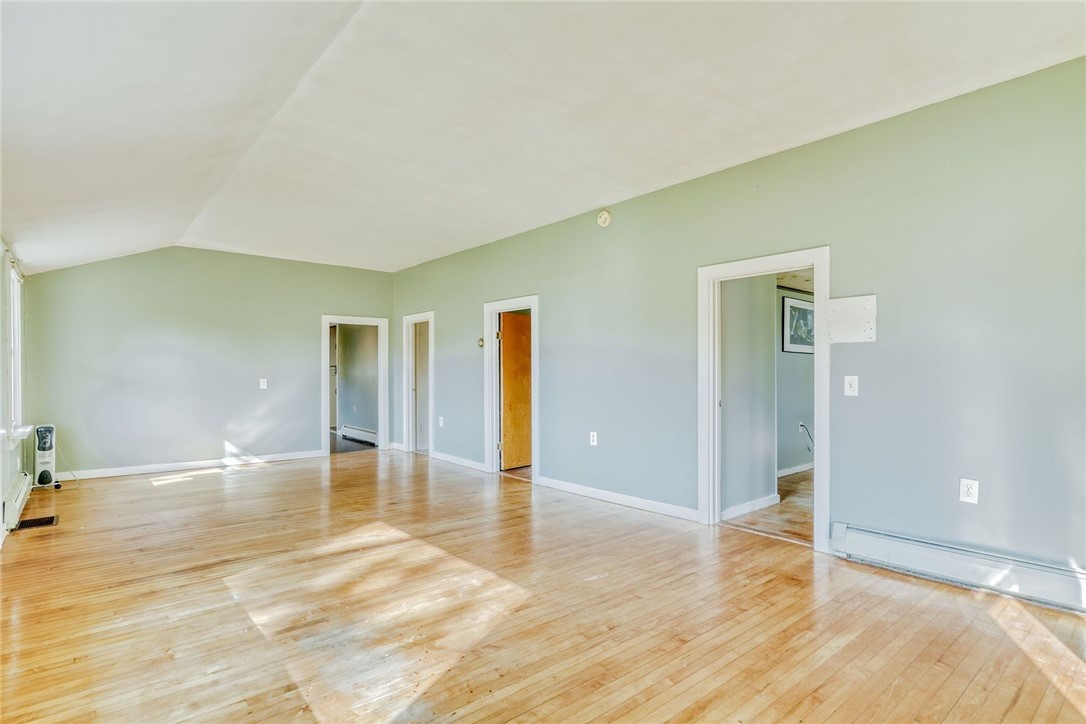 16 Pannell Road Perinton, NY 14450 - Photo 3 of 27