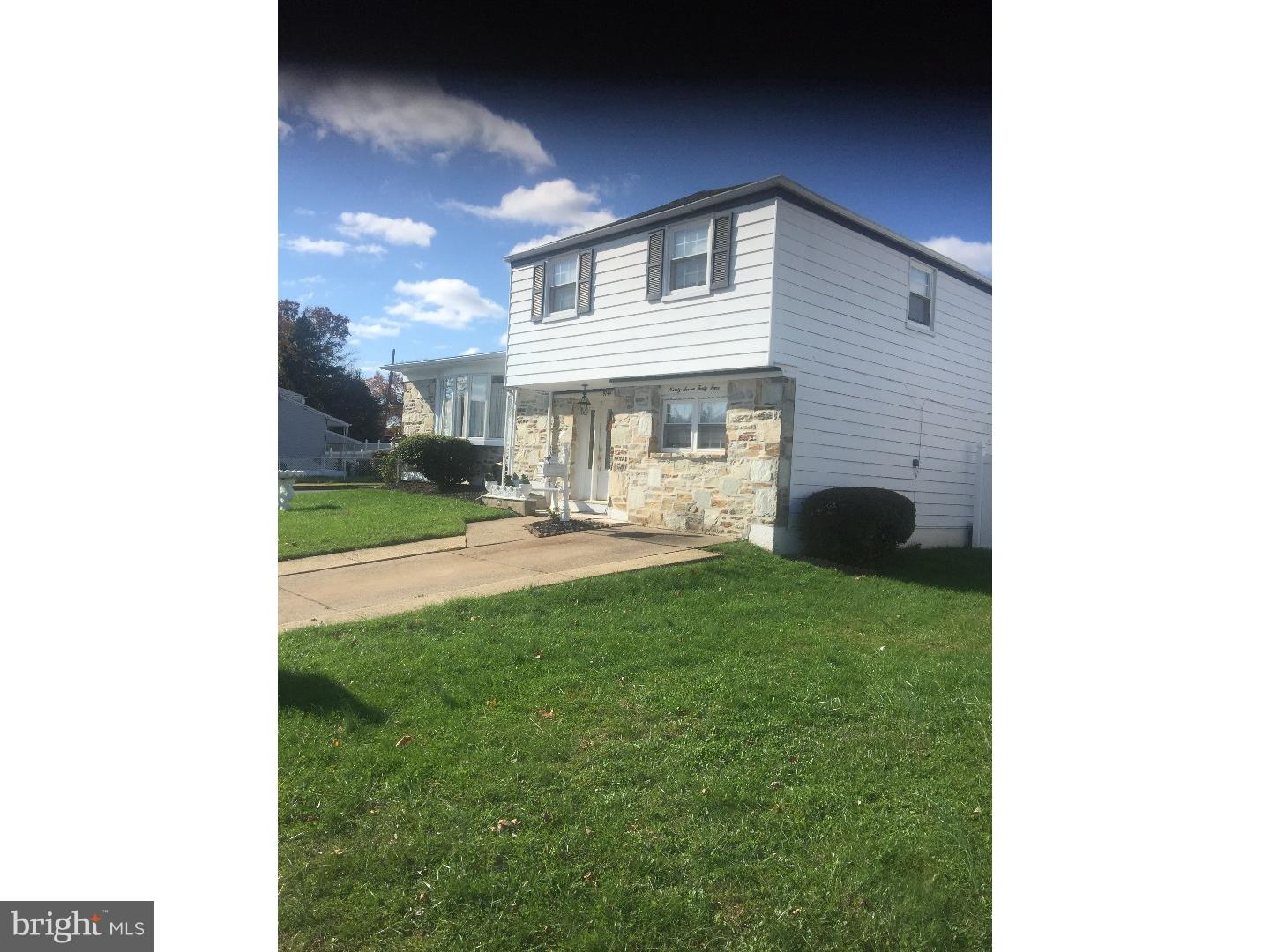 9744 Susan Road Philadelphia, PA 19115 - Photo 1 of 25