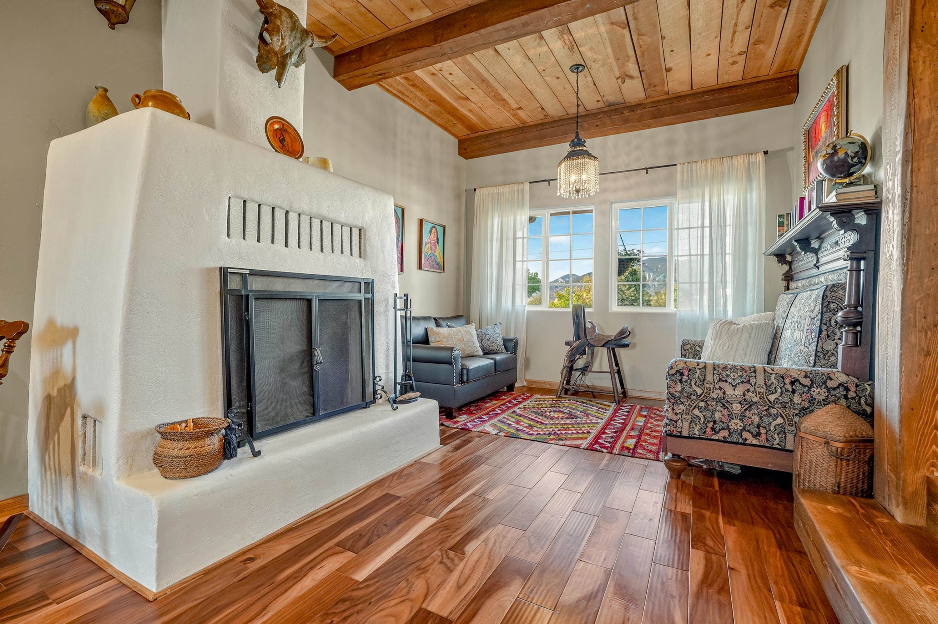 326 Cruz Alta Road Taos, NM 87571 - Photo 21 of 50 Gallery Image 21