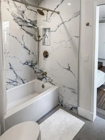 $1,200,000 | 337 Forest Hill Boulevard, West Palm Beach, FL 33405