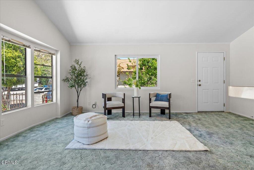 952 North Main Street Piru, CA 93040 - Photo 3 of 22 03-DSC02704