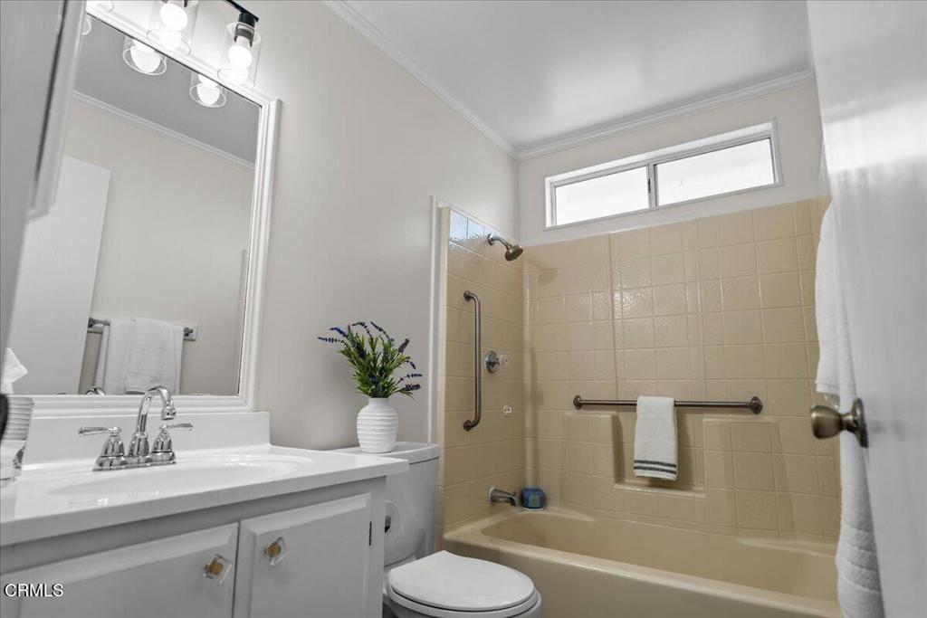 952 North Main Street Piru, CA 93040 - Photo 8 of 22 08-DSC02731