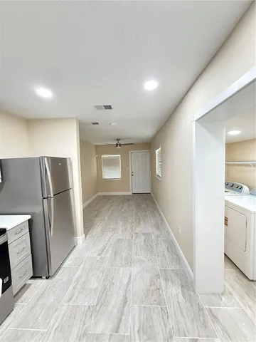 $1,250 | 420 Alabama Street, Unit 2, Lake Wales, FL 33853