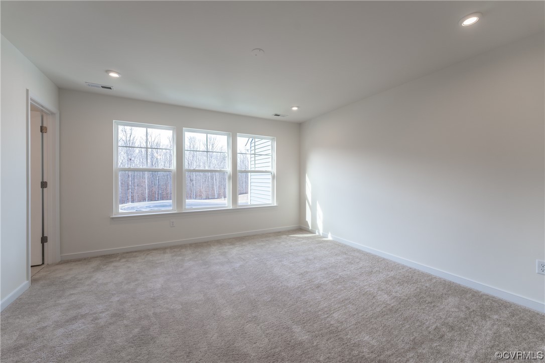 18609 Palisades Ridge Moseley, VA 23120 - Photo 22 of 50 an empty room with a window