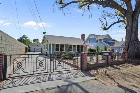 $996,000 | 10436 La Tuna Canyon Road, Sun Valley, CA 91352