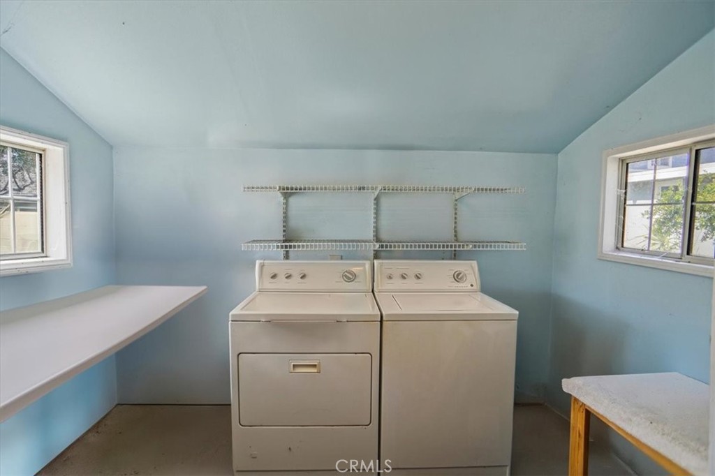 10436 La Tuna Canyon Road Sun Valley, CA 91352 - Photo 20 of 34 Virtual cleanout Using AI