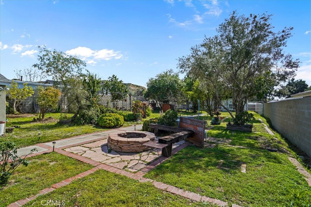 10436 La Tuna Canyon Road Sun Valley, CA 91352 - Photo 22 of 34