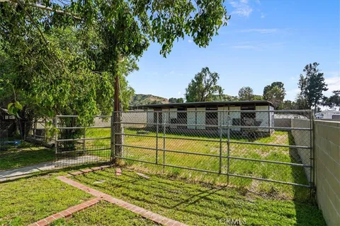 $996,000 | 10436 La Tuna Canyon Road, Sun Valley, CA 91352