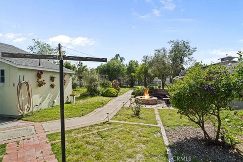 $996,000 | 10436 La Tuna Canyon Road, Sun Valley, CA 91352