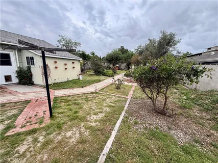 $996,000 | 10436 La Tuna Canyon Road, Sun Valley, CA 91352