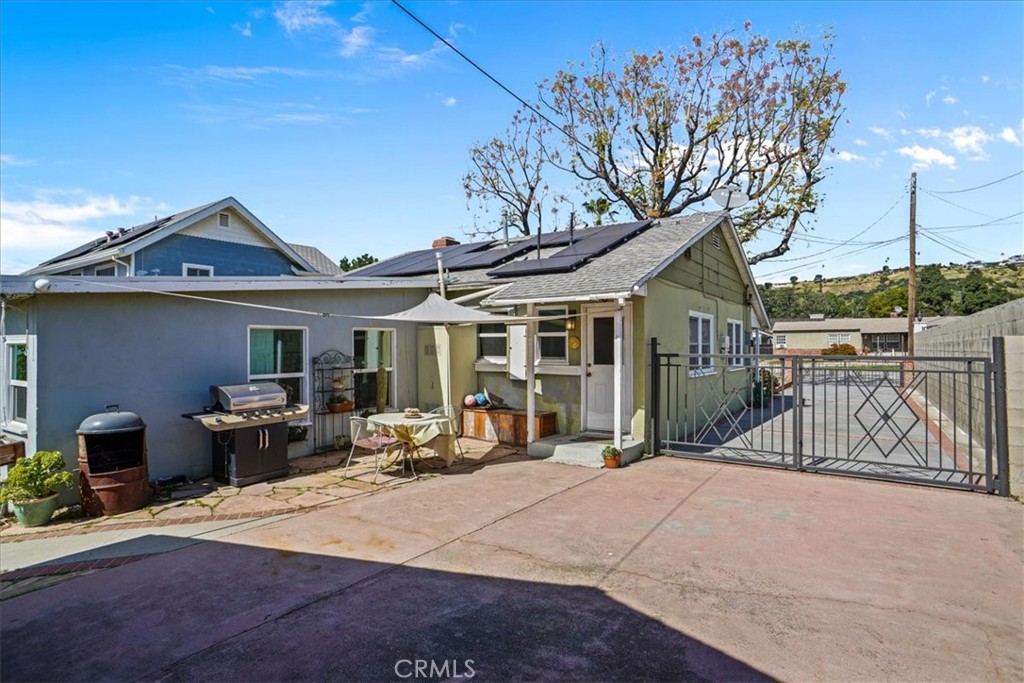 10436 La Tuna Canyon Road Sun Valley, CA 91352 - Photo 33 of 34