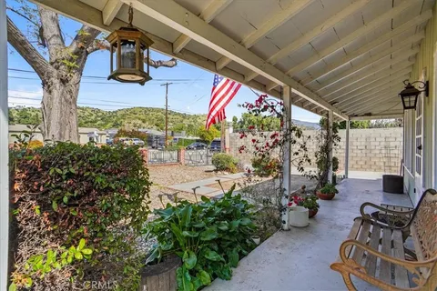 $996,000 | 10436 La Tuna Canyon Road, Sun Valley, CA 91352