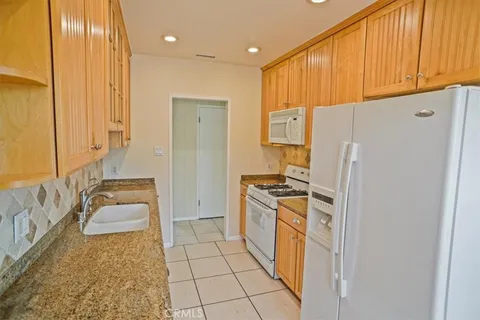 $996,000 | 10436 La Tuna Canyon Road, Sun Valley, CA 91352