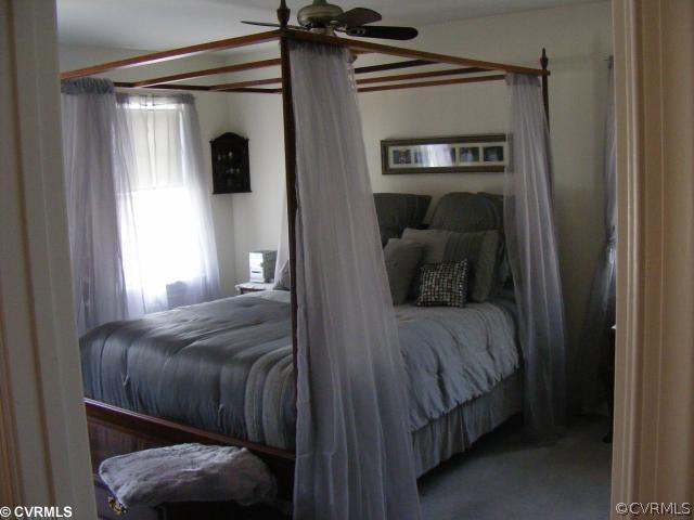 5810 Bethlehem Road Richmond, VA 23230 - Photo 4 of 12 Master Bedroom - Beautiful Master Bedroom with cei