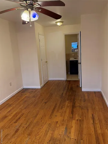 $3,400 | 17207 A 90th Avenue, Unit 2 | Eastwood