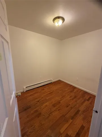 $3,400 | 17207 A 90th Avenue, Unit 2 | Eastwood