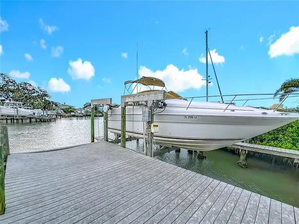$7,500 | 14186 West Parsley Drive, Madeira Beach, FL 33708