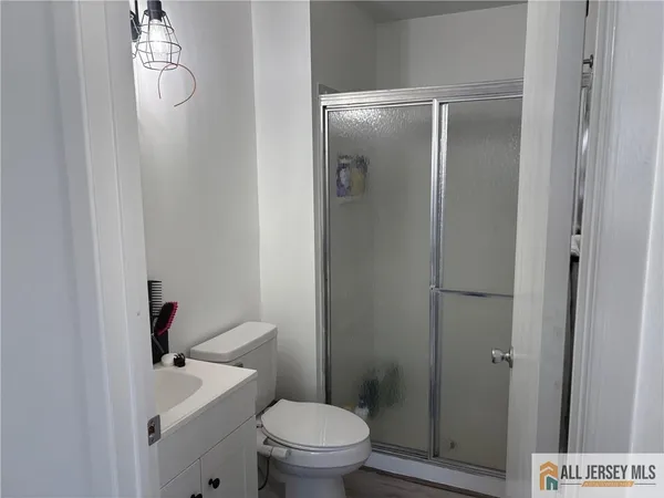 $2,200 | 802 Lindsey Court, Evesham, NJ 08053