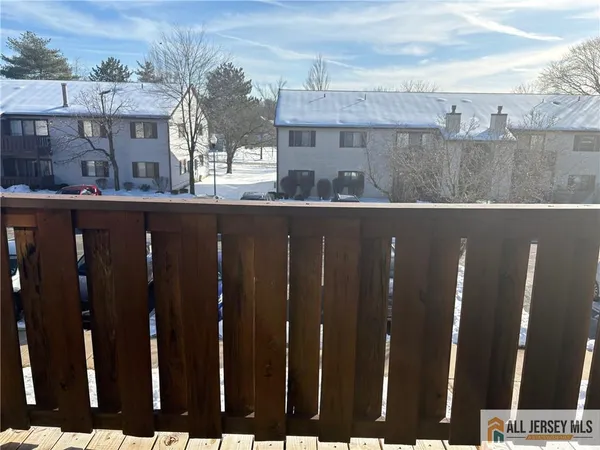 $2,200 | 802 Lindsey Court, Evesham, NJ 08053