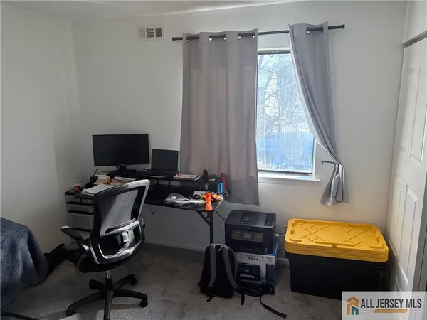 $2,200 | 802 Lindsey Court, Evesham, NJ 08053