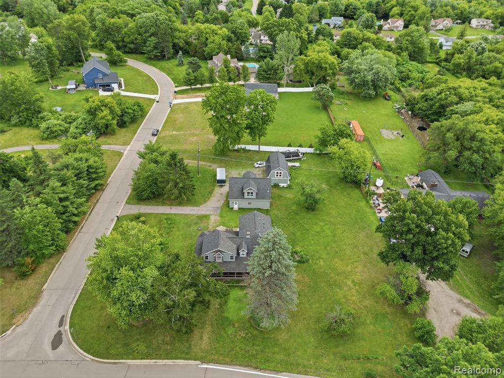 5556 Ormond Road White Lake, MI 48383 - Photo 3 of 49