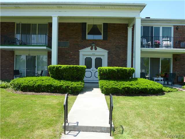 335 South Cayuga Road, Unit A Amherst, NY 14221 - Photo 1 of 1 Exterior Front