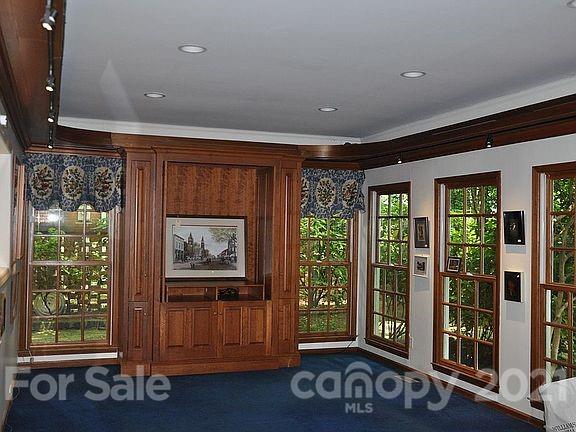 1653 Hertford Road Charlotte, NC 28207 - Photo 4 of 5 Gallery Image 4