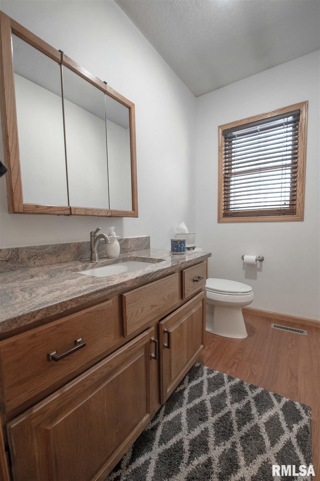 4685 Heatherstone Road Bettendorf, IA 52722 - Photo 13 of 32 Gallery Image 13