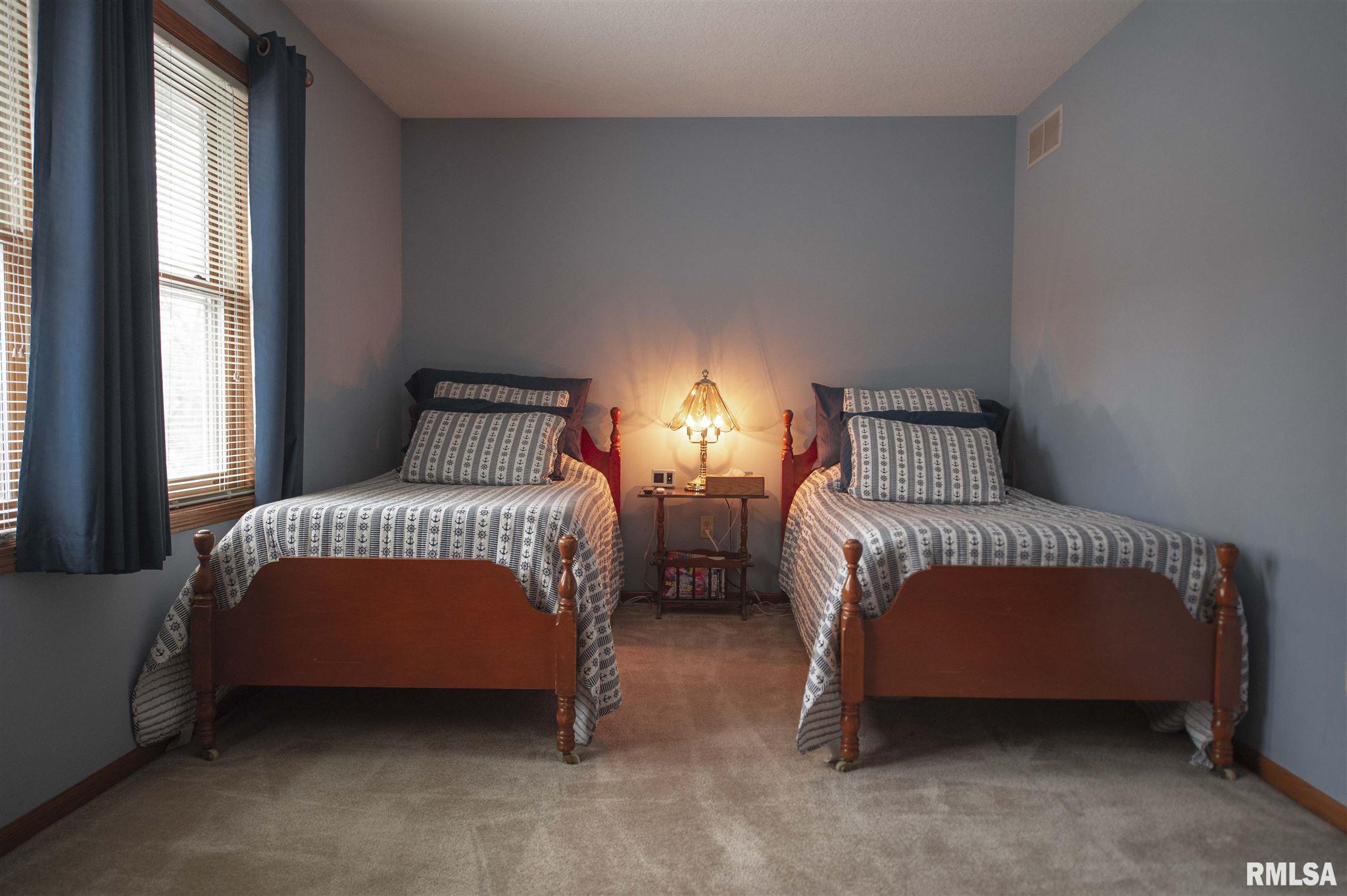 4685 Heatherstone Road Bettendorf, IA 52722 - Photo 20 of 32 Gallery Image 20