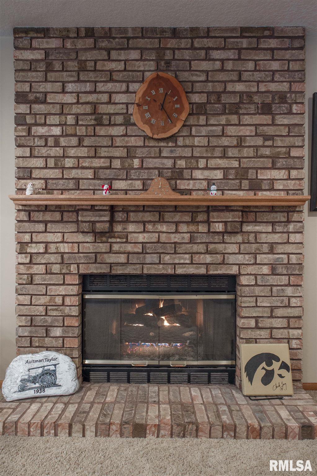 4685 Heatherstone Road Bettendorf, IA 52722 - Photo 7 of 32 Gallery Image 7