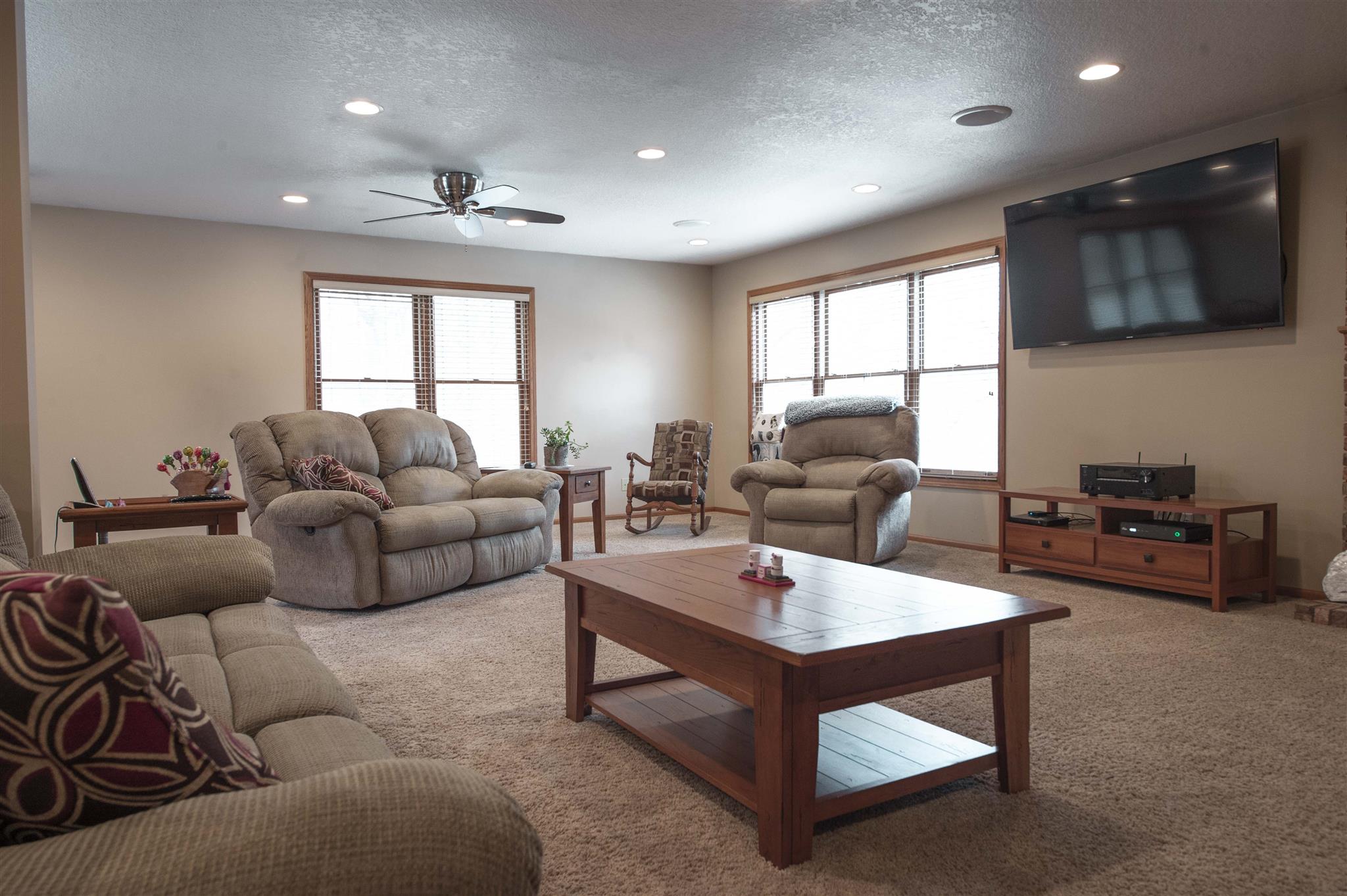 4685 Heatherstone Road Bettendorf, IA 52722 - Photo 8 of 32 Gallery Image 8