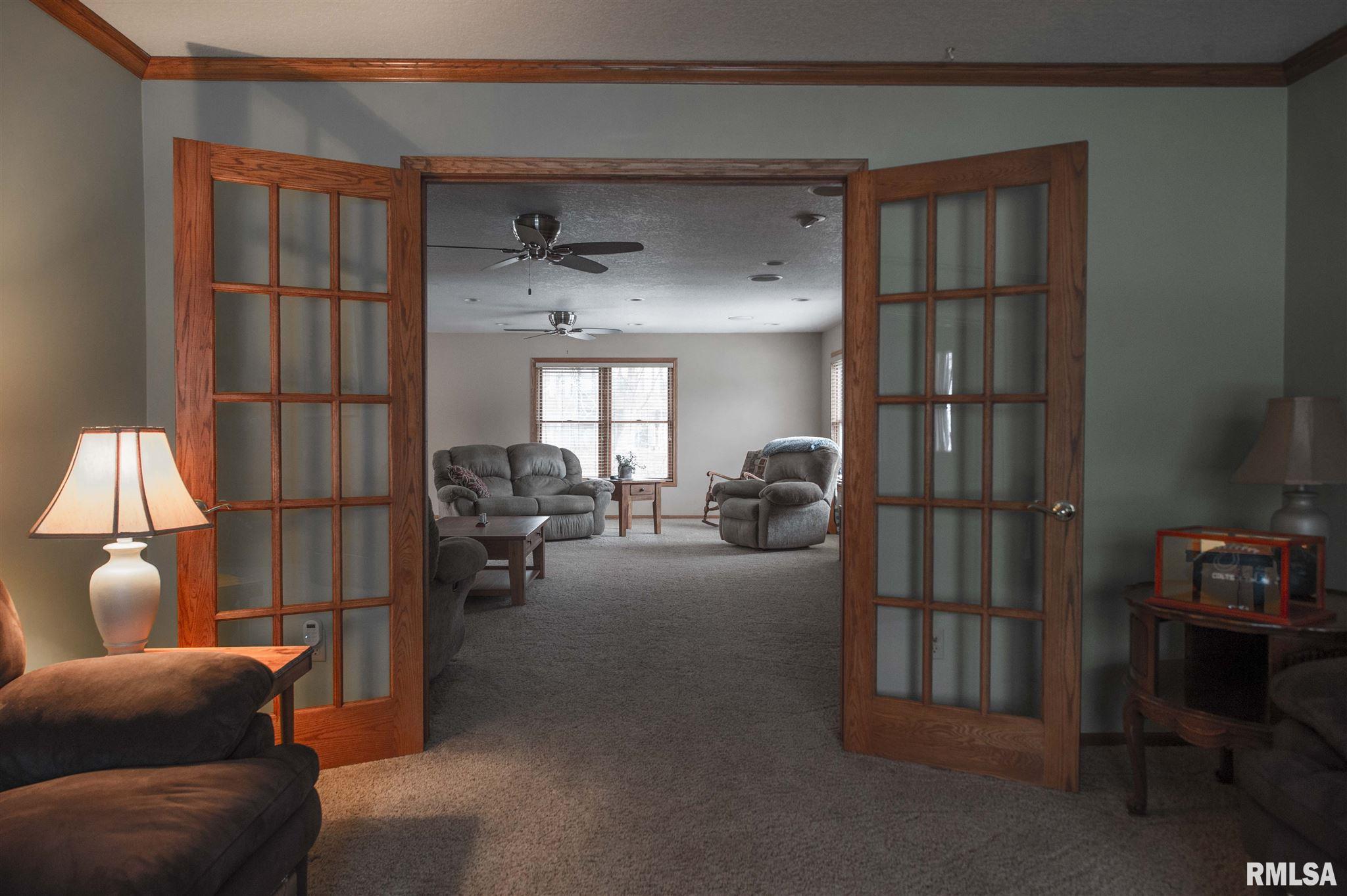4685 Heatherstone Road Bettendorf, IA 52722 - Photo 10 of 32 Gallery Image 10