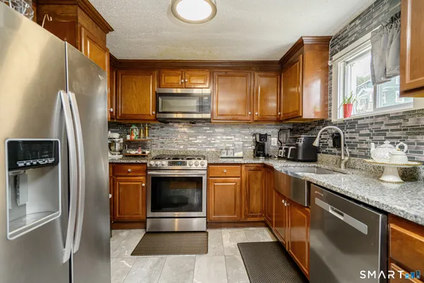 $339,900 | 78 Roath Street, Norwich, CT 06360